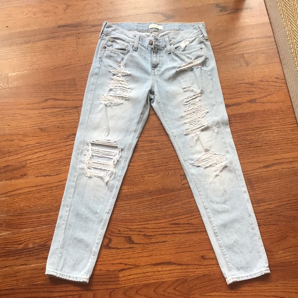 Worn Once Abercrombie Light Wash Mom Jean - Picture 1 of 7